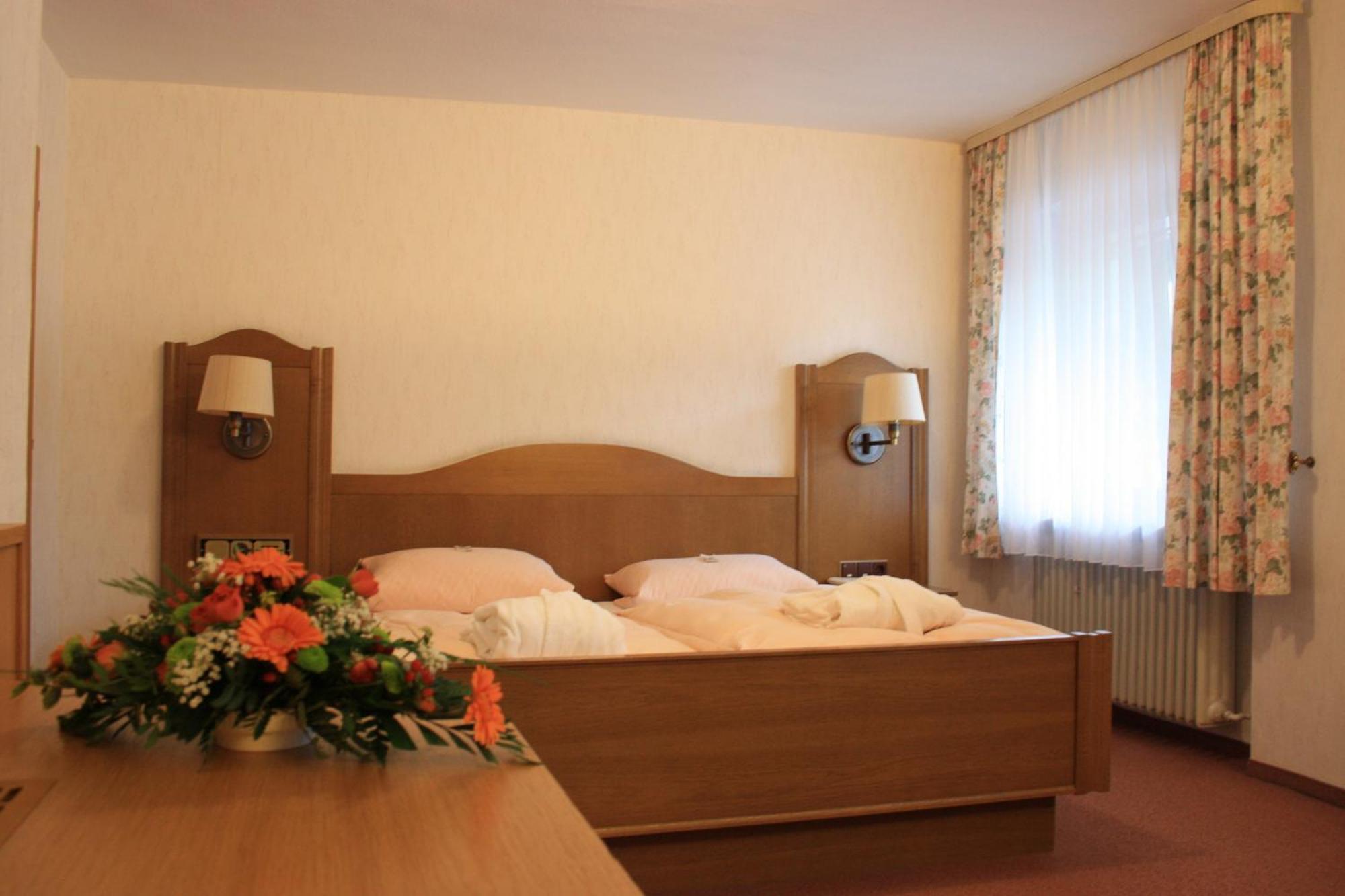 Wald-Hotel Heppe Dammbach Экстерьер фото