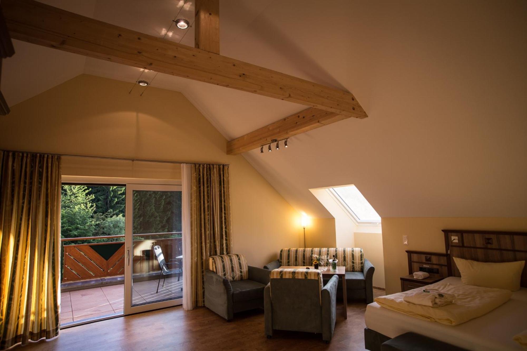 Wald-Hotel Heppe Dammbach Номер фото