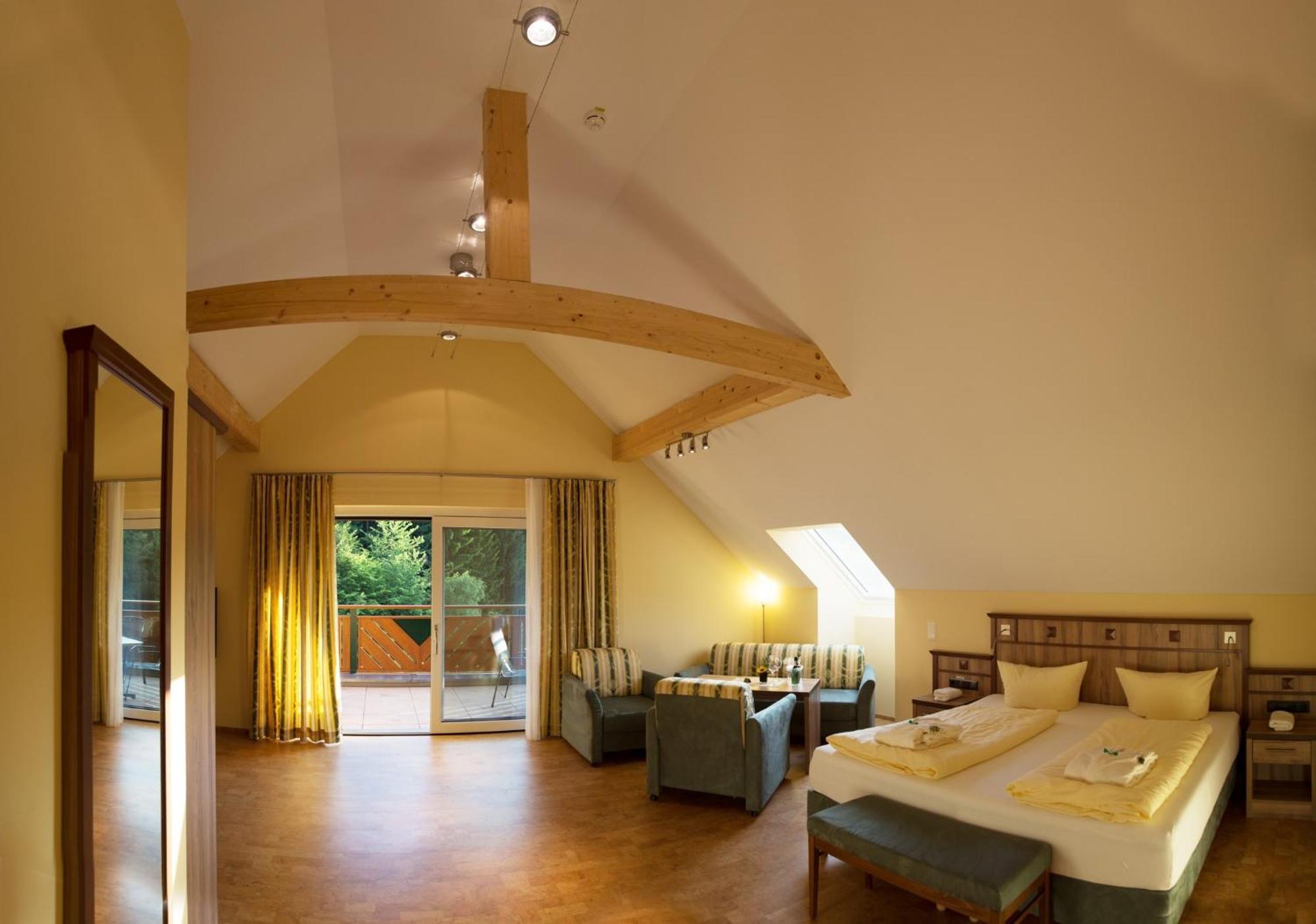 Wald-Hotel Heppe Dammbach Номер фото